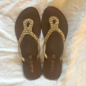 🛍 2/$30 | Aldo Sandals